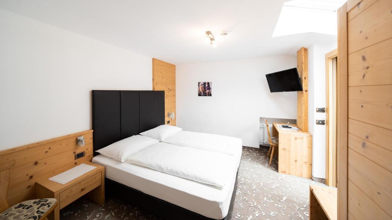 Hotel Ortler Castelrotto Ngoại thất bức ảnh