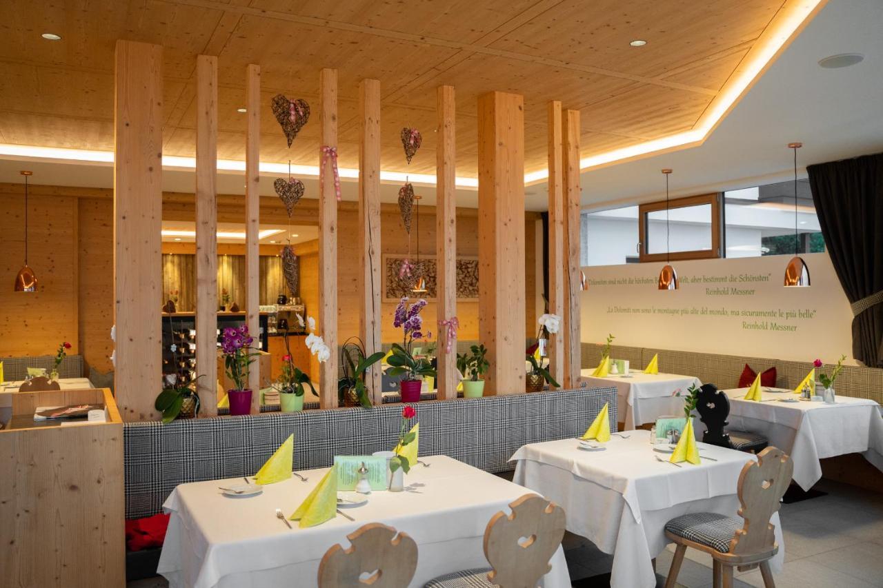 Hotel Ortler Castelrotto Ngoại thất bức ảnh